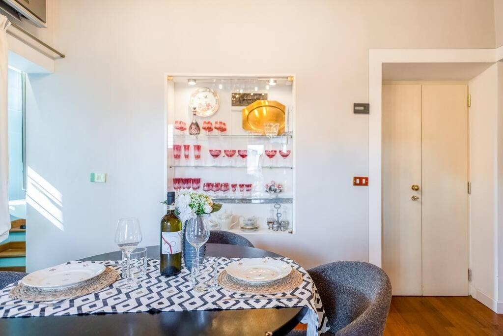 Duomo - Prestigious Penthouse With Panoramic View Apartment มิลาน ภายนอก รูปภาพ
